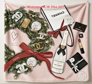 Chanel Festive Wreath & Luxury Gift Set Flannel Sofa Throw Blanket IMG_6812